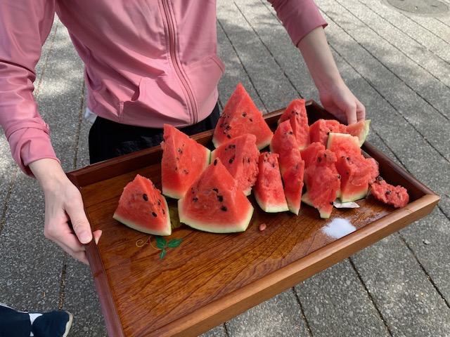 スイカ割り